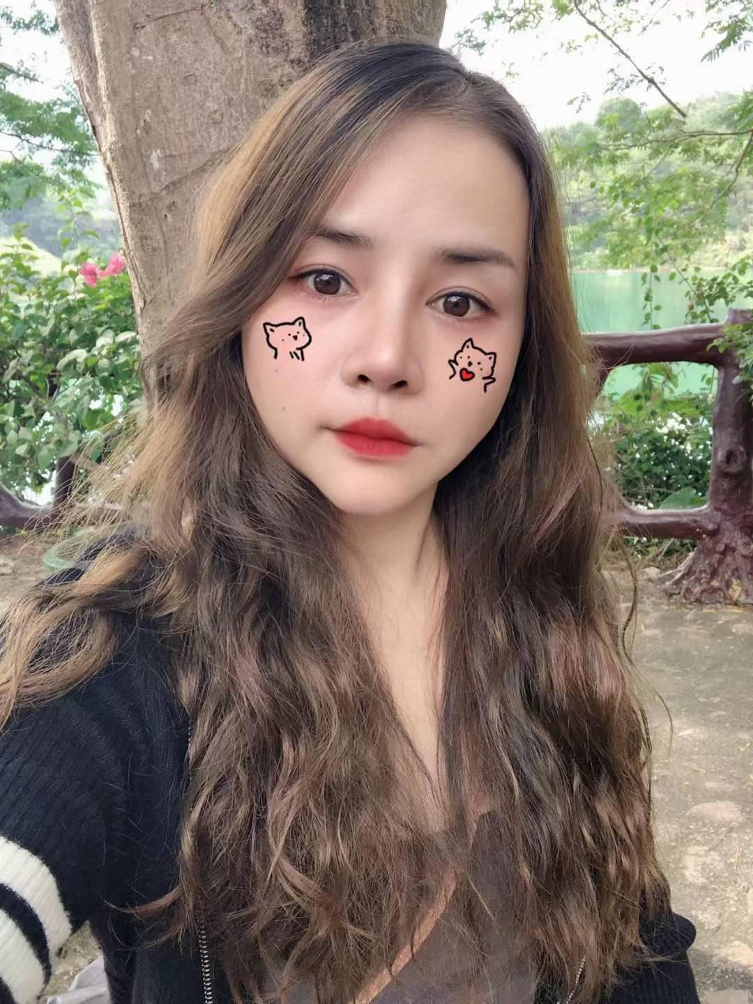 分享一个漂亮大方姐姐